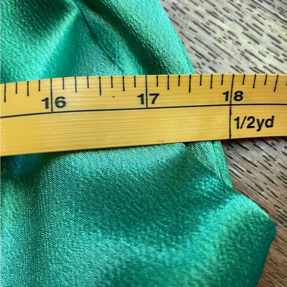 Semi Formal Green Dress - Picture 12 of 14